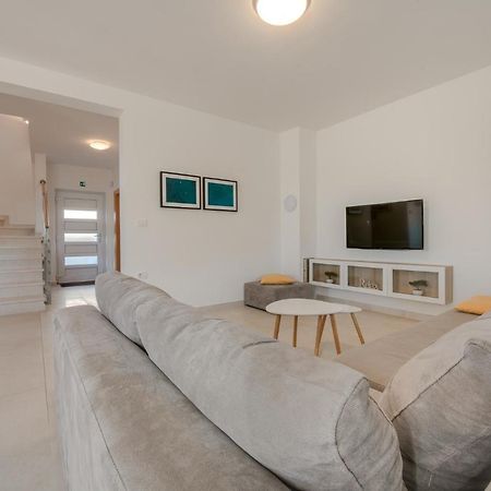Villa Cera Pula Eksteriør billede